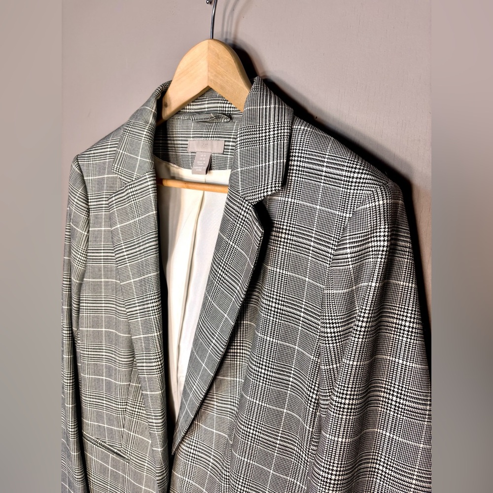 H&M Classic Gray Tailored Blazer - Picture 9 of 16